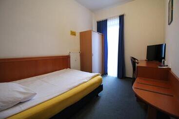 هتل Ahrberg Viertel
