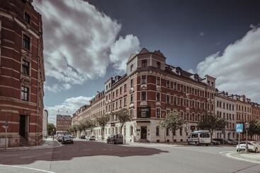 Alexxanders Hotel & Boardinghouse, Restaurant