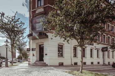 Alexxanders Hotel & Boardinghouse, Restaurant