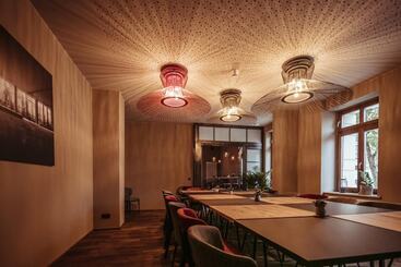 Alexxanders Hotel & Boardinghouse, Restaurant