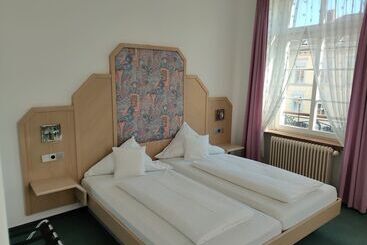 پانسیون Gasthaus Zum Engel