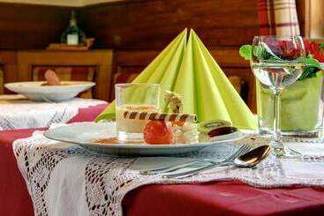 پانسیون Gasthof Traube