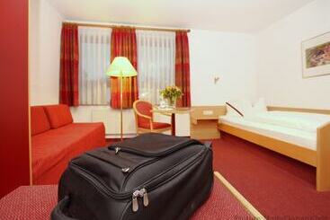 پانسیون Landgasthof Hotel Rössle