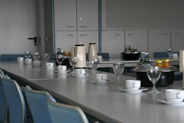 Rtb Hotel   Sportschule