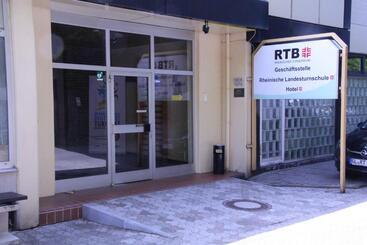 Rtb Hotel   Sportschule