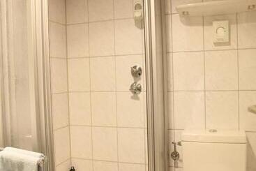 Rtb Hotel   Sportschule
