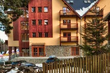 Apartamenty Lola