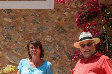 هتل Finca Can Estades