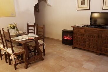 هتل Finca Can Estades