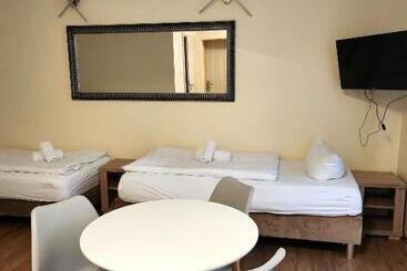 هتل Lazur Apartamenty