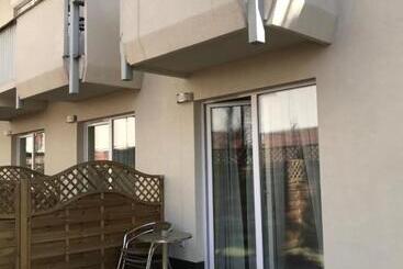 هتل Lazur Apartamenty