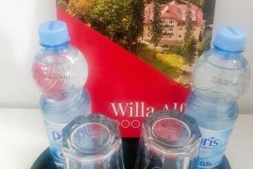 هتل Willa Alfa