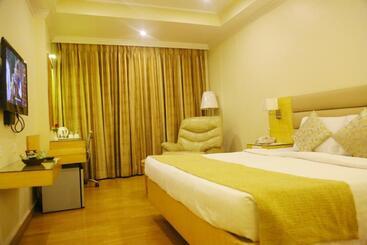 Royal Fort Hotel