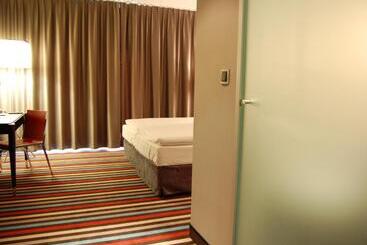 Silver Hotel & Gokart Center