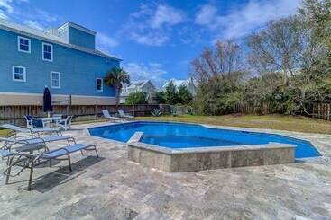 903 Ocean Boulevard