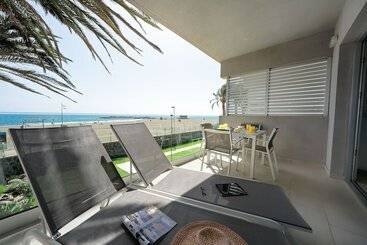 Apartamentos Con Mar - Playa de las Burras