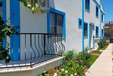 تختخواب و صبحانه Zeytin Cicegi Pansiyon