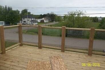 Cottage Jasmine On The Shediac Bay With Hot Tub