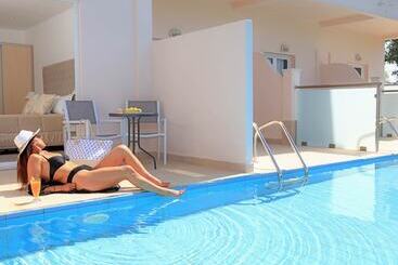 Cavomarina Beach  Adults Only - Kavos