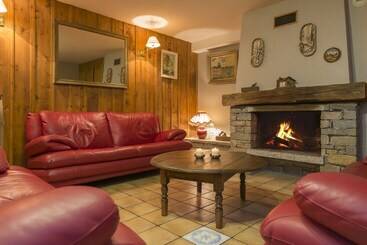 هتل Chalet Oliver By Skinetworks