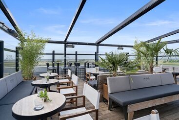 Corendon Apartments Amsterdam Schiphol Airport