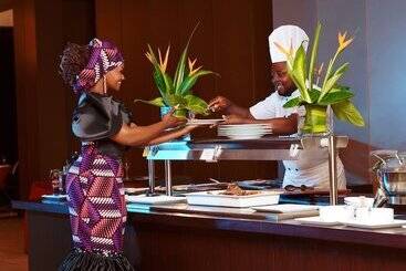 هتل Krystal Palace Douala