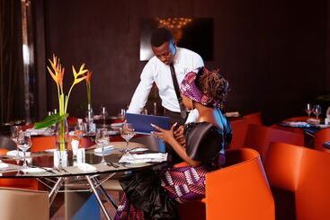 هتل Krystal Palace Douala