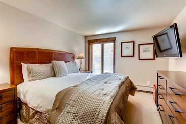 هتل Luxury Ski In, Ski Out 1 Bedroom Condo In Lionshead Village
