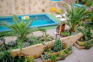 پانسیون Guest House Planeta Mov