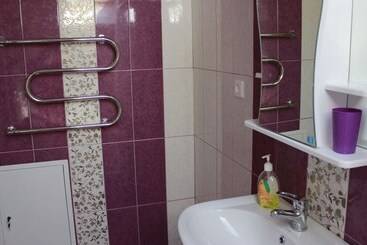 پانسیون Guest House Planeta Mov