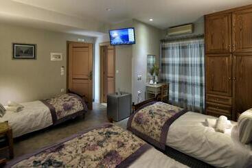 פנסיון Tassos Rooms