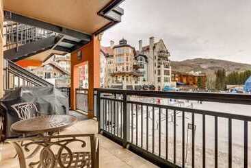 Luxury Ski In, Ski Out 2 Bedroom Mountain Residence In The Heart Of Lionshead Village With Heated Sl