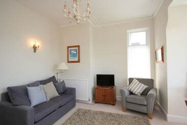 1 Hazeldene