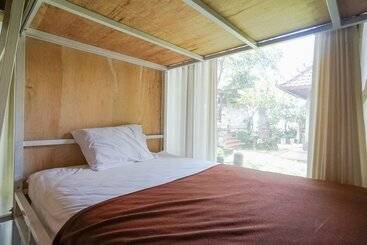 هاستل Bali Eco Living Yoga Healing Meditation And Retreat Center