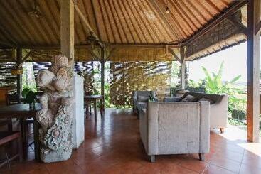 هاستل Bali Eco Living Yoga Healing Meditation And Retreat Center