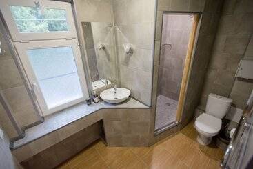Atlas   Hostel
