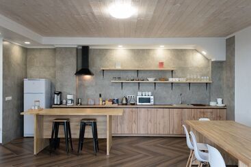 Atlas   Hostel