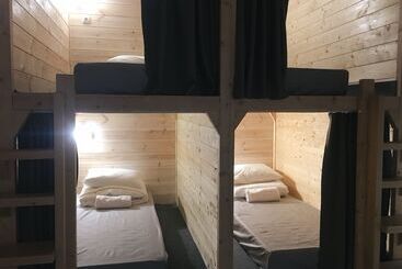 Atlas   Hostel