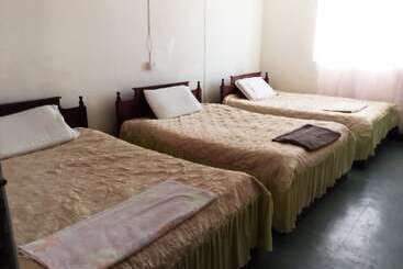 تختخواب و صبحانه Manguo Lodge