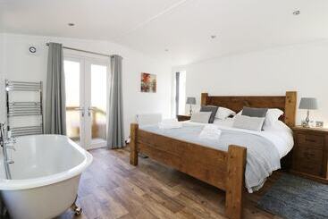 Beech Tree Lodge