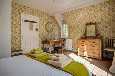 Foley's Cottage