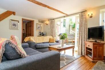 Henmarsh Cottage