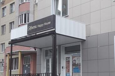 Hostel Happy House On Kholmogorova