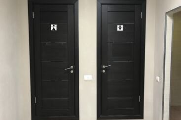 Hostel Happy House On Kholmogorova