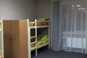 Hostel Happy House On Kholmogorova