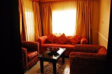 هتل 144 Suites Luxury