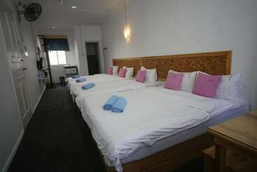 هتل Bayu Senja Lodge