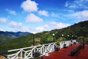 هتل Bayu Senja Lodge