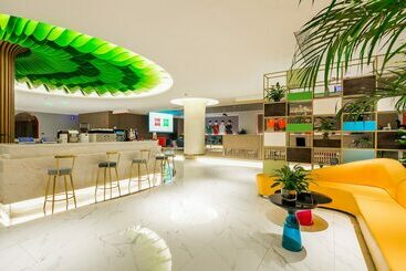 هتل Ibis Styles Xi'an Bell And Drum Tower Square Muslim Quarter