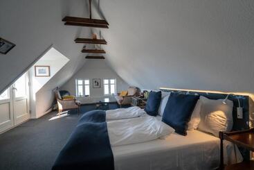هتل Guesthouse Klitmøller